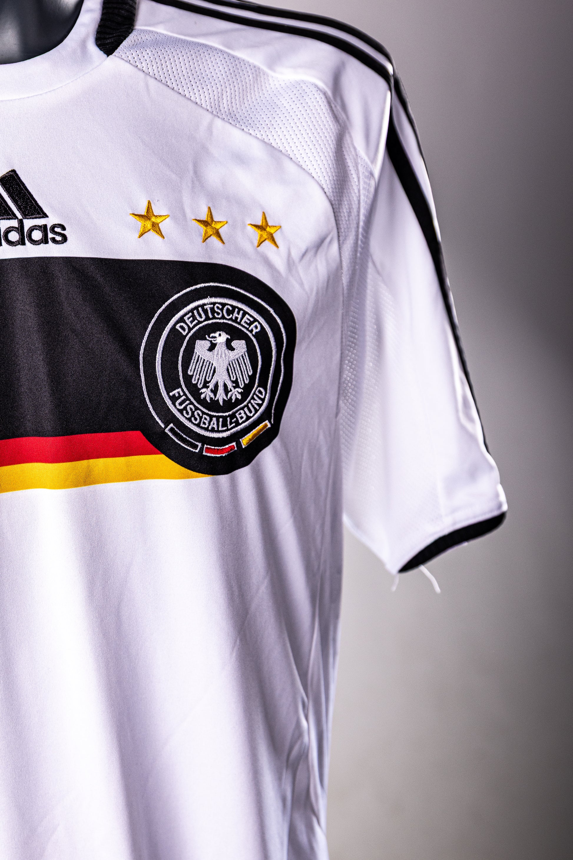 Germany 2007/2008 home - Lahm (L)