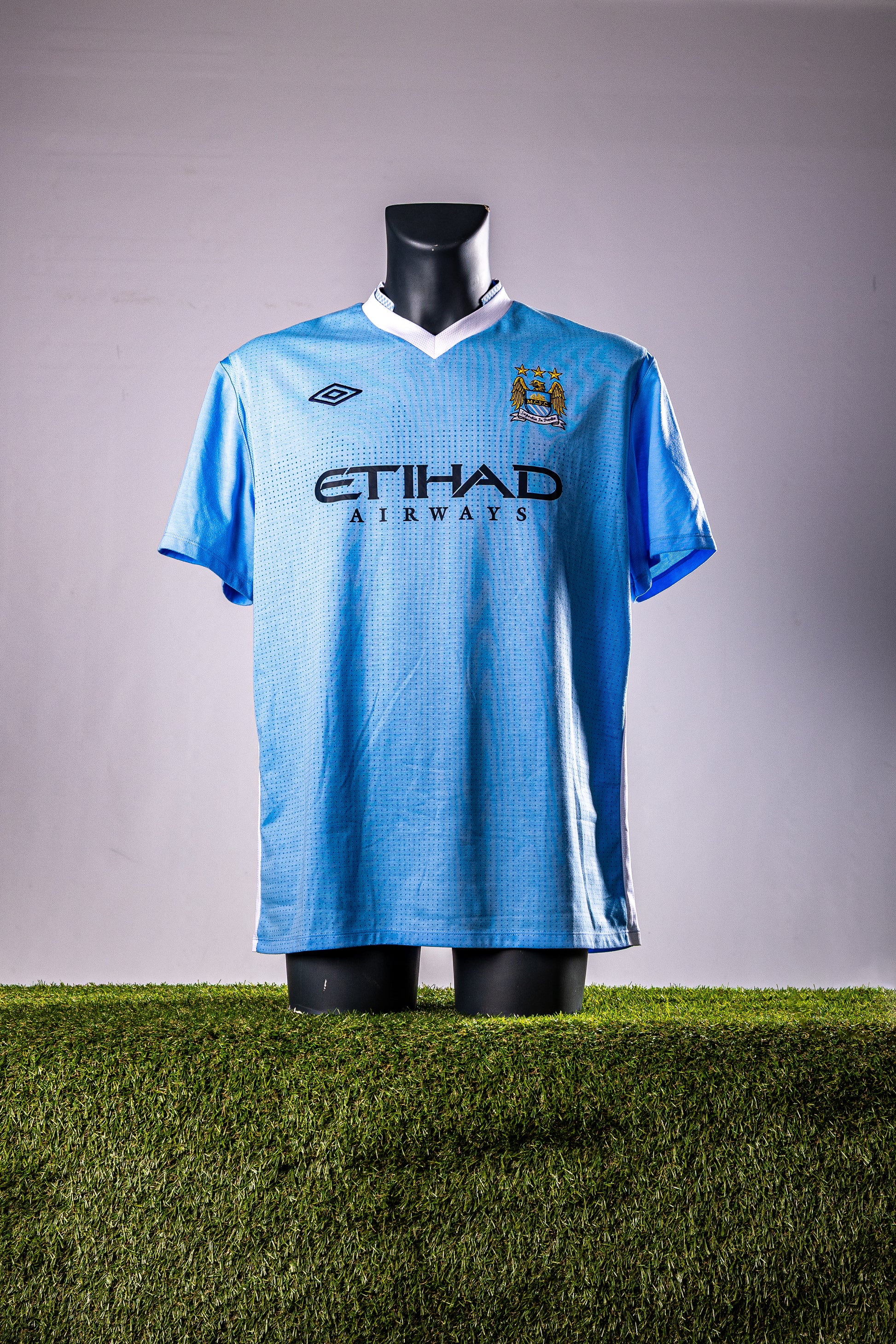 Manchester City 2011/2012 home - Balotelli (L)