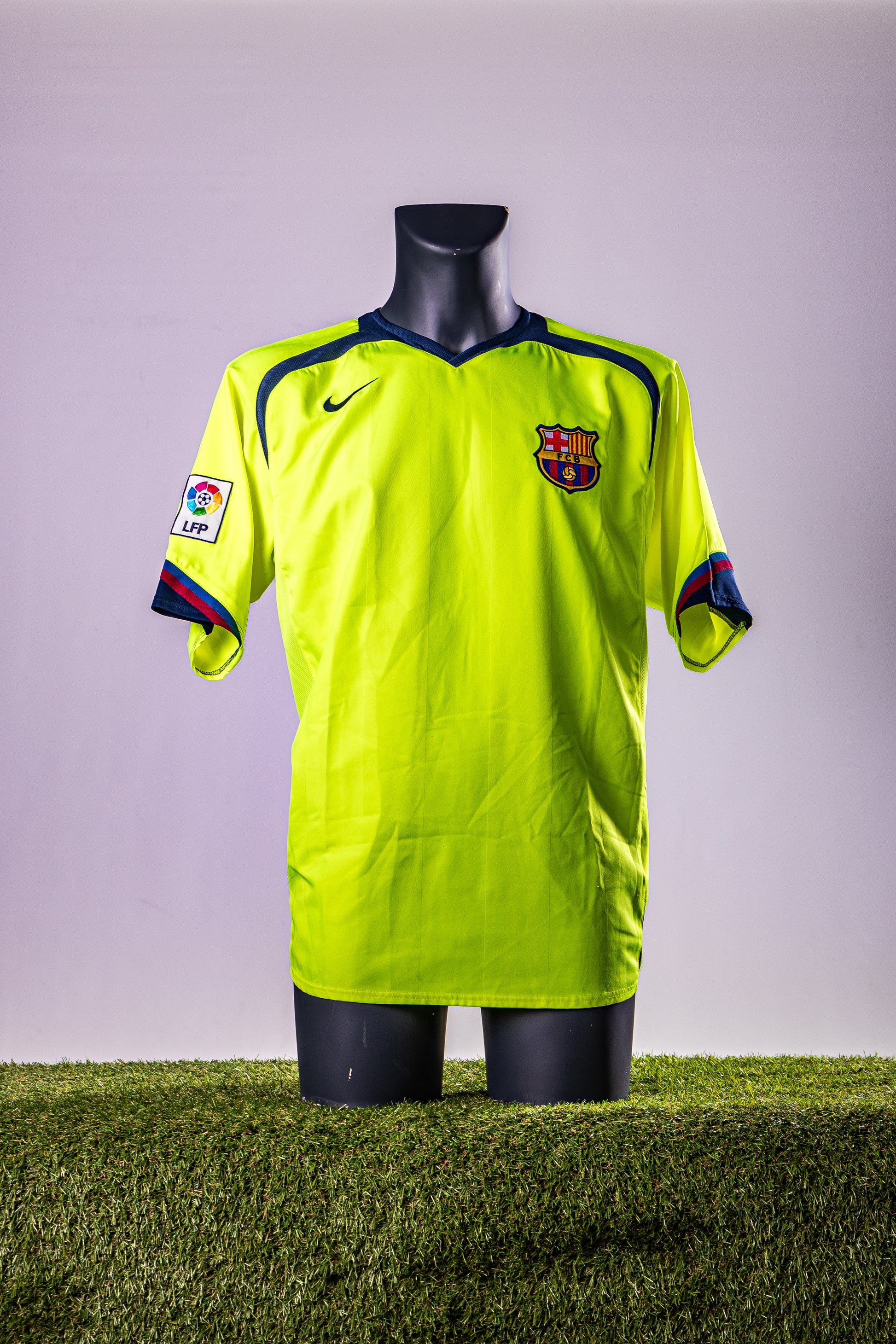 Fc Barcelona 2005/2006 away - Messi (L)