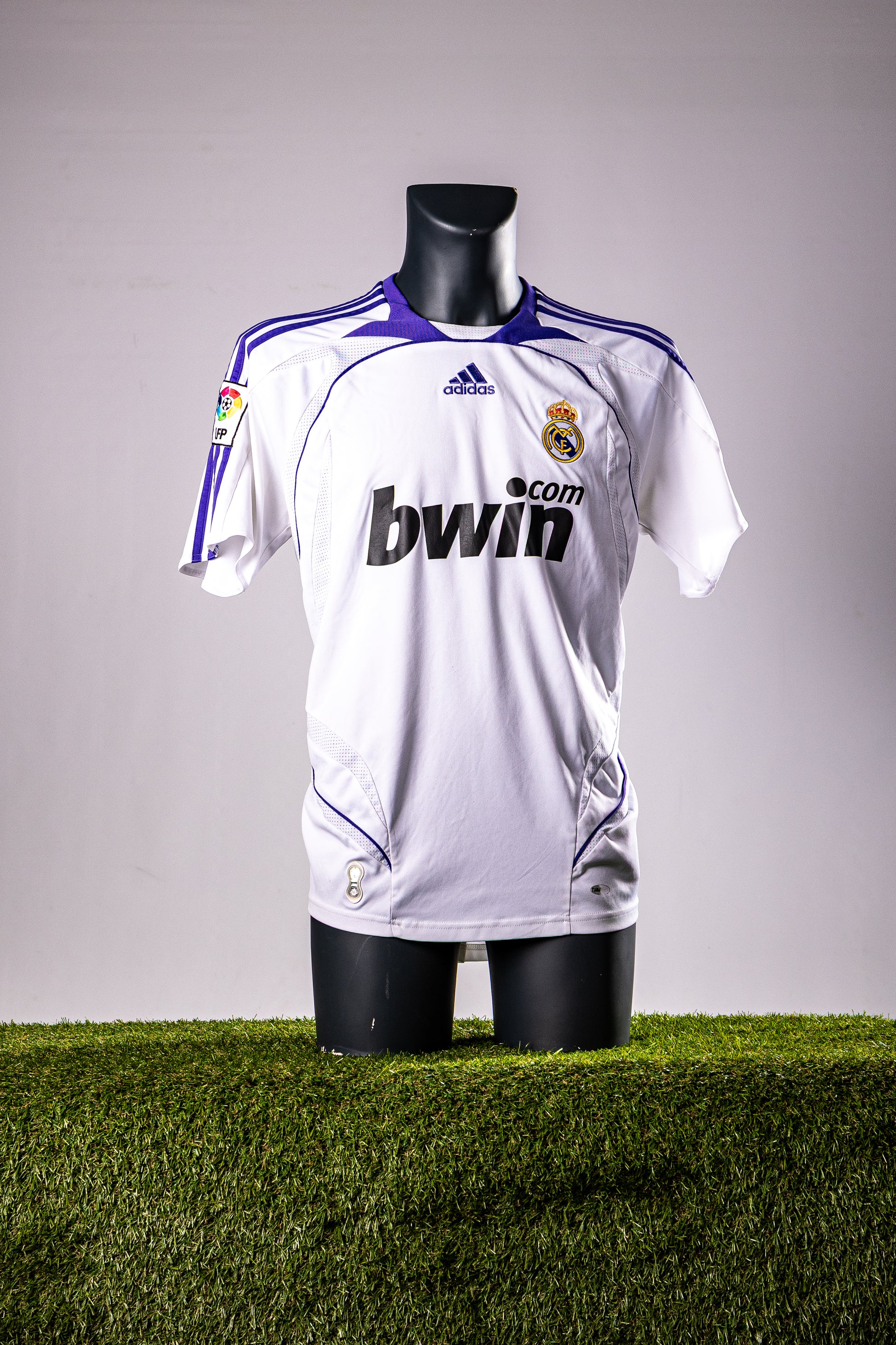 Real Madrid 2007/2008 home - Robben (M)