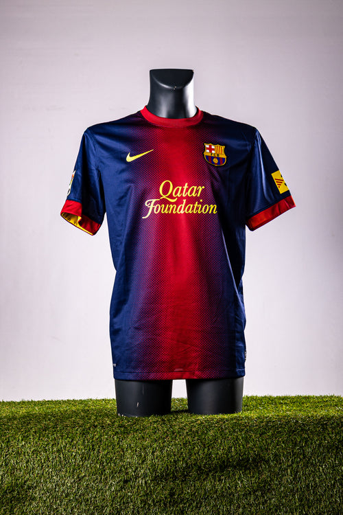 Barcelona 2012/2013 home - Xavi (L)