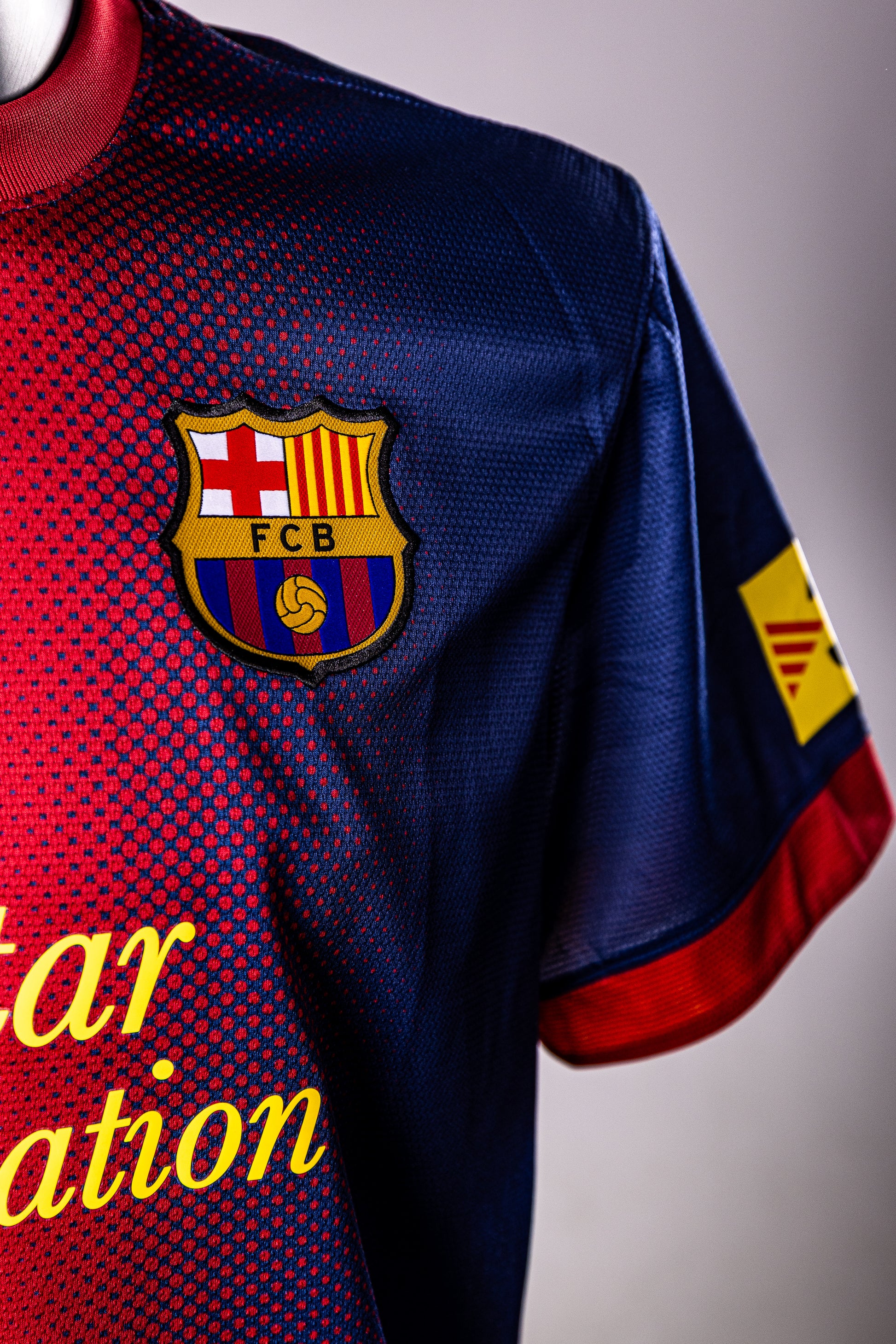 Barcelona 2012/2013 home - Xavi (L)