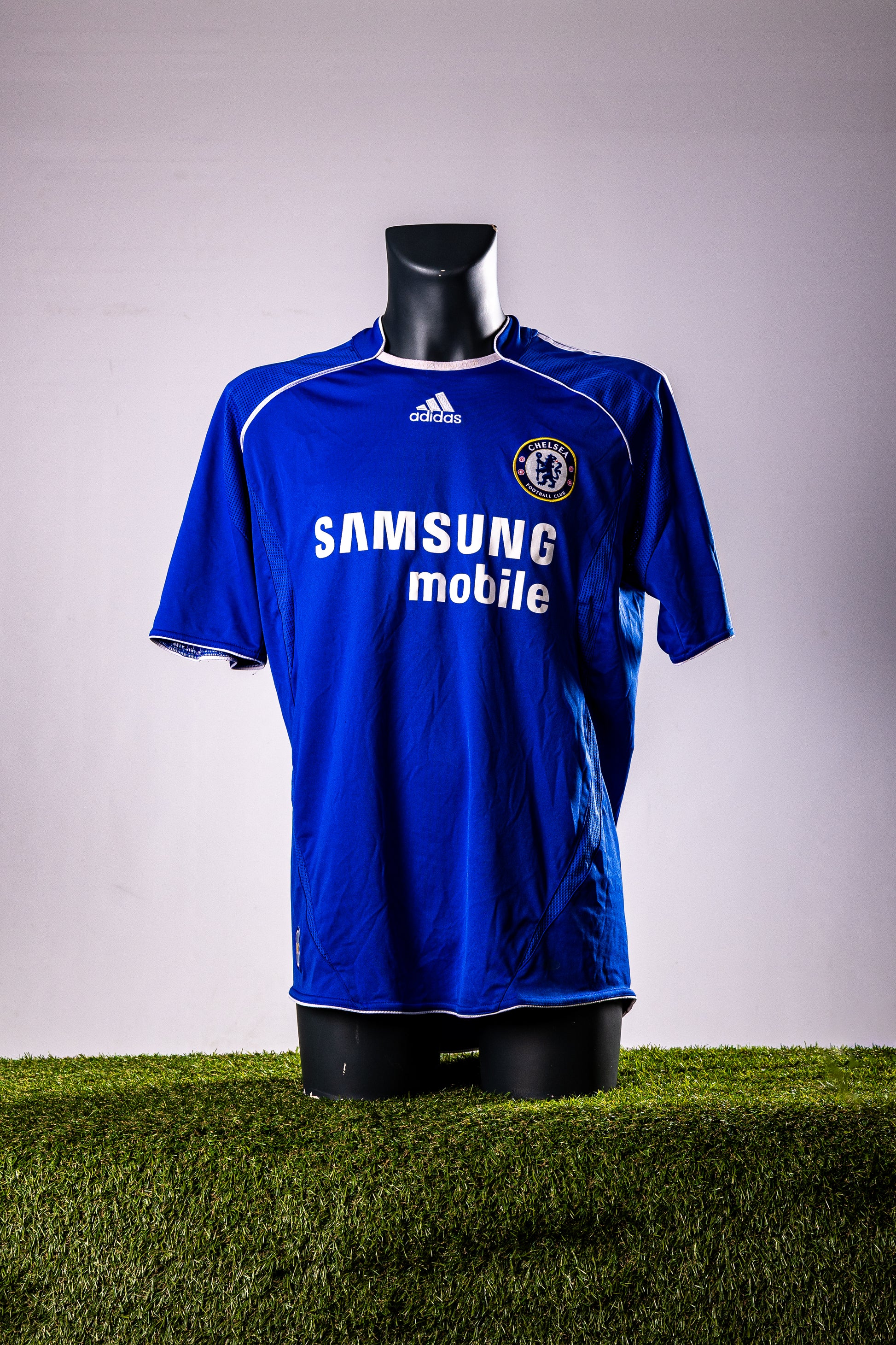 Chelsea 2007/2008 home - Drogba (L)